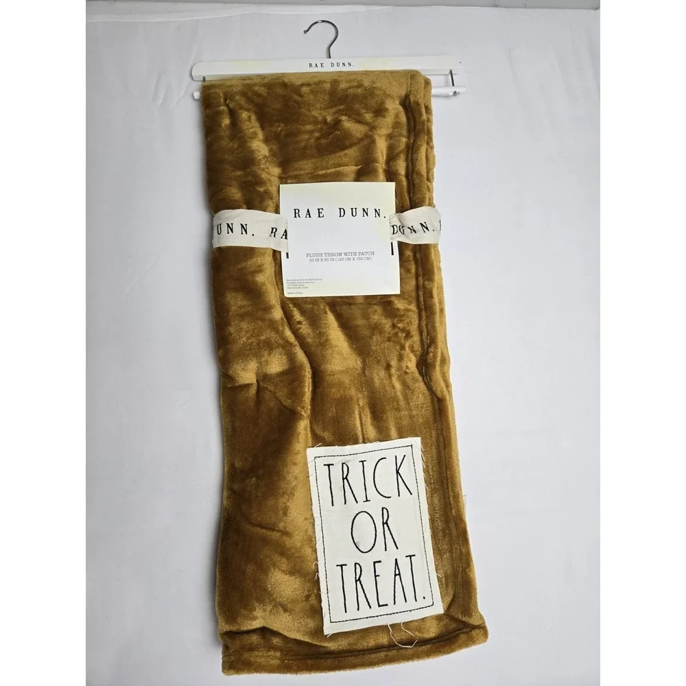 Rae Dunn Printed plush throw blanket soft NEW orange/brown Trick Treat Halloween
